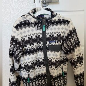 Patagonia women Black and White Patterned Hoodie